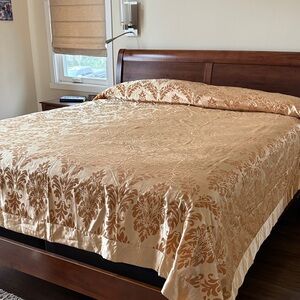 Elegant Italian Gold Satin Renato Balestra - Roma Bedspread